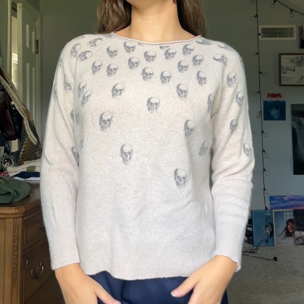 Skull Cashmere Cream and Gray Skull Sweater